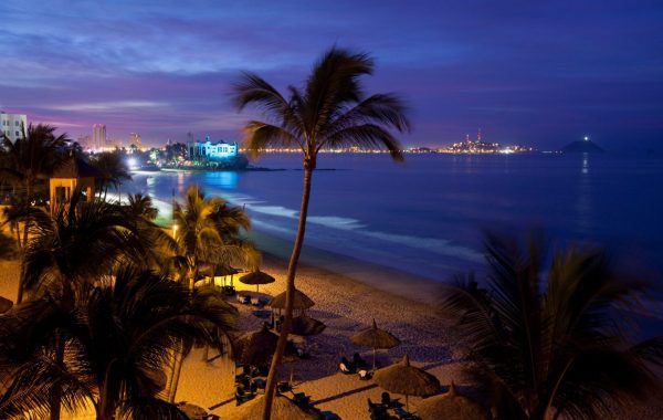 31-PBonito-EmEstates-Gallery-564dfe70e8448