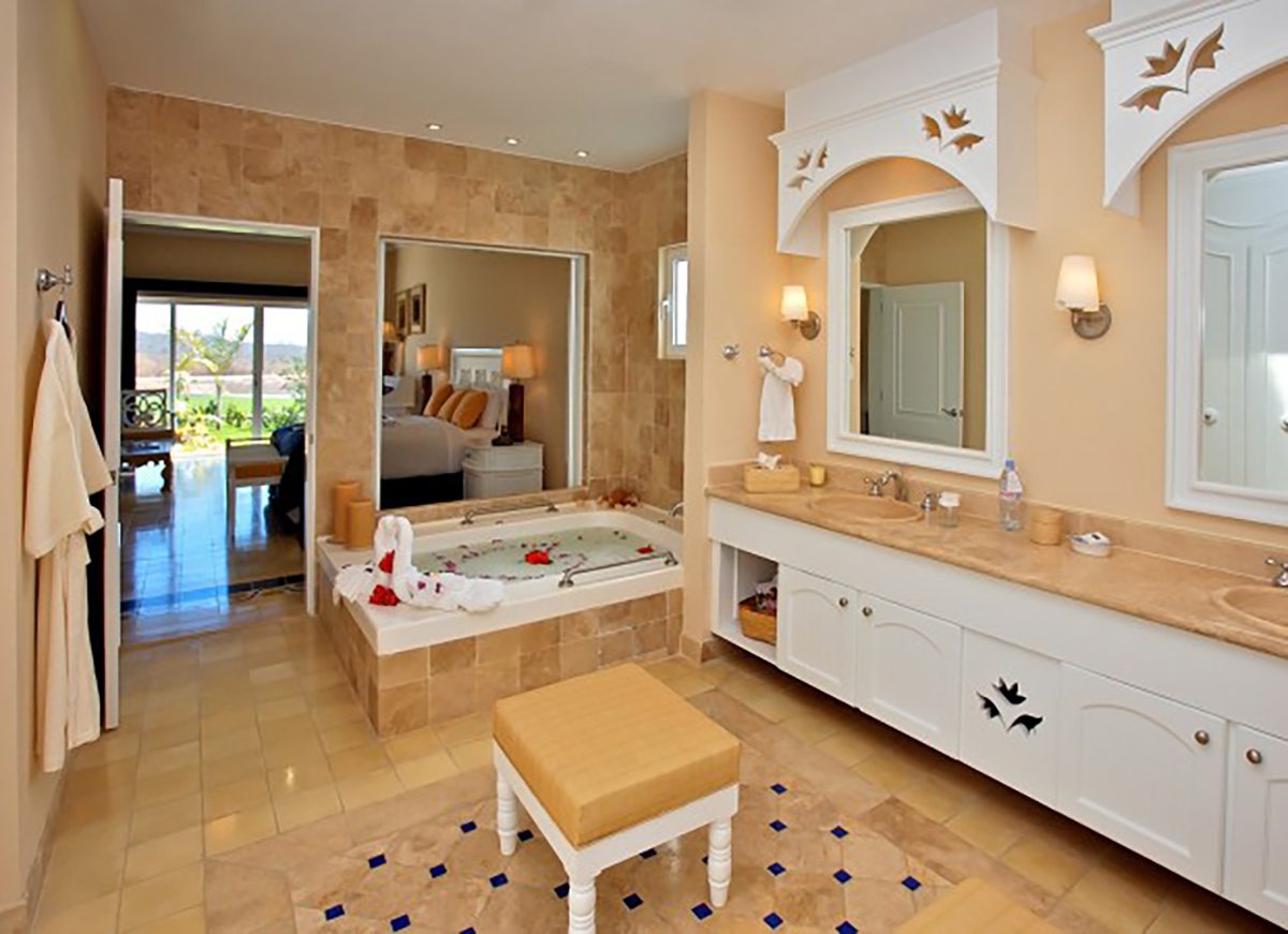 09-PBonito-EmEstates-Villas-564a052fed200-620x450